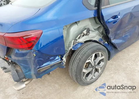 2021 Kia Forte Lxs из США, поврежденный, VIN 3KPF24AD4ME338026